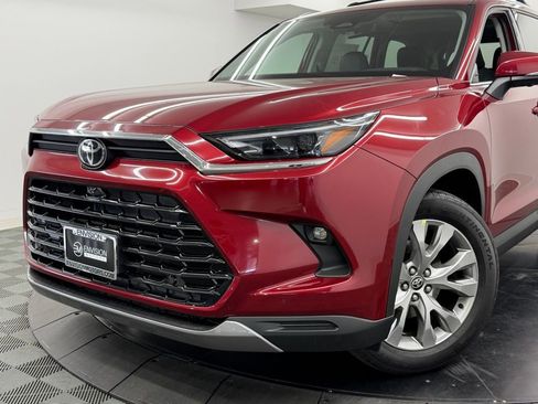 New 2026 Toyota Grand Highlander AWD image 3