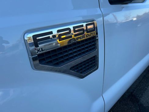 Used 2009 Ford F250 XL image 4