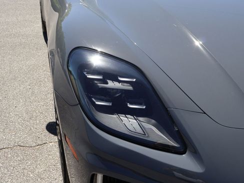 Used 2025 Porsche Panamera 4 AWD/4WD image 14