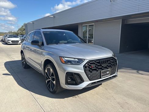 Certified 2024 Audi SQ5 Premium Plus w/ Premium Plus Package image 3