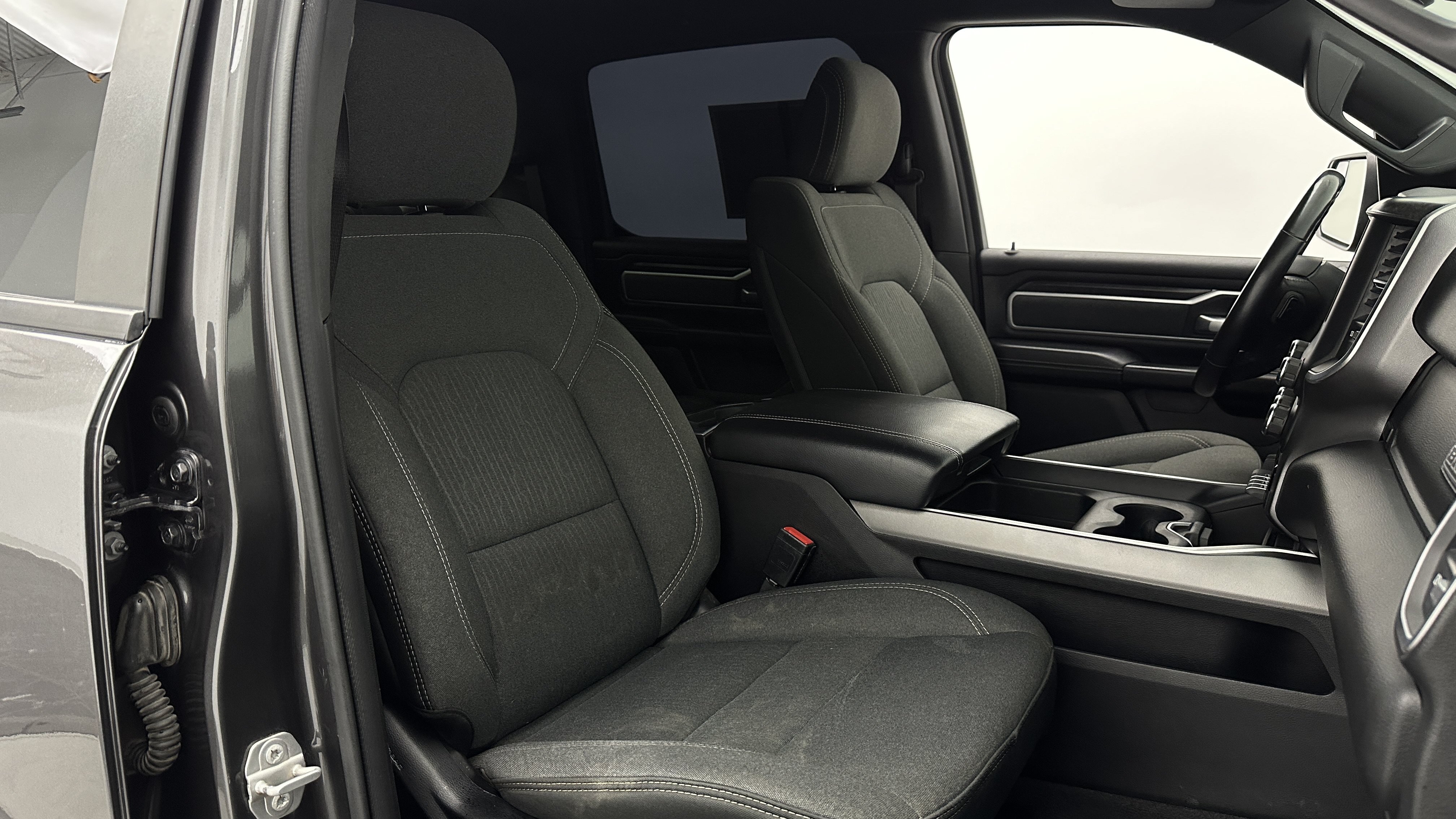 Used 2022 RAM 1500 Big Horn RWD image 38