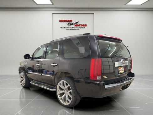 Used 2007 Cadillac Escalade AWD w/ Information Package image 3