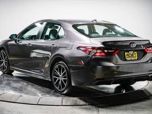 Certified 2023 Toyota Camry SE w/ Convenience Package image 3