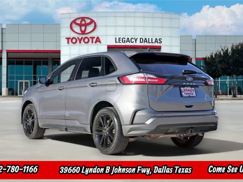 Used 2022 Ford Edge ST-Line w/ Class II Trailer Tow Package AWD/4WD image 8