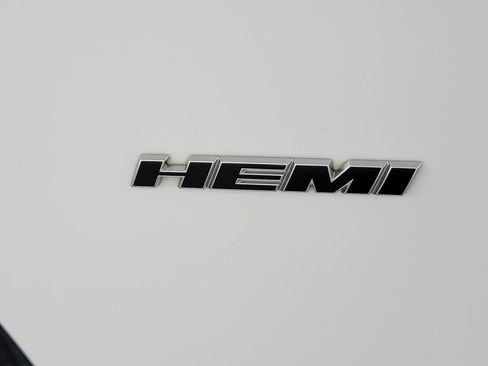 Used 2019 Dodge Charger R/T w/ Plus Group RWD image 10