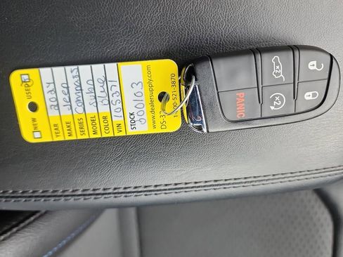 Used 2024 Jeep Compass Latitude w/ Convenience Group image 35