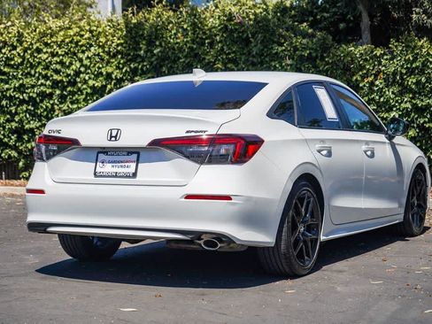 Used 2025 Honda Civic Sport image 6