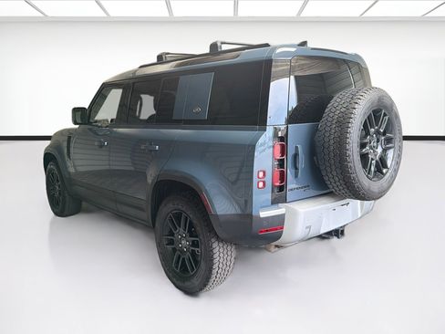 Used 2022 Land Rover Defender 110 SE AWD/4WD image 6