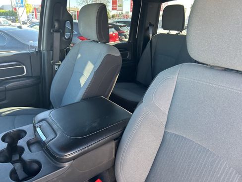 Used 2024 RAM 3500 Big Horn image 32