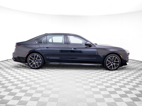 Certified 2024 BMW 760i xDrive w/ Luxury Rear Seating Package AWD/4WD image 6