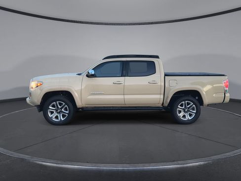 Used 2016 Toyota Tacoma Limited w/ Towing Package AWD/4WD image 5