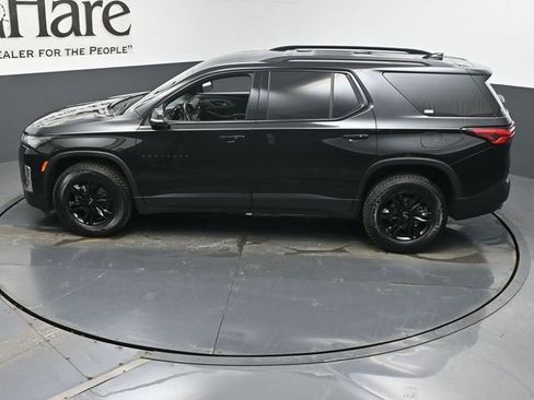 Used 2023 Chevrolet Traverse LT image 43