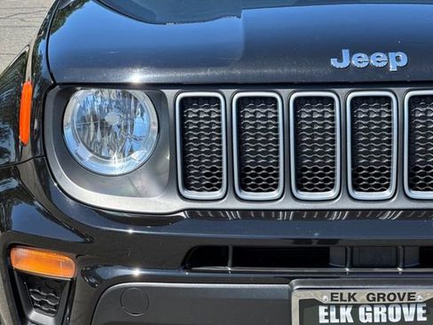 Used 2023 Jeep Renegade Latitude AWD/4WD image 46