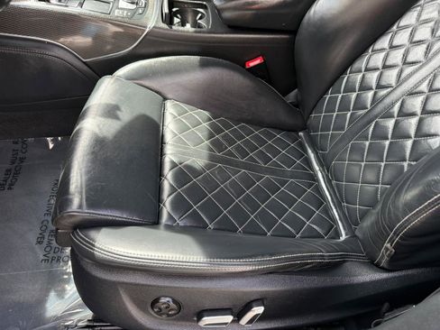 Used 2017 Audi S7 Prestige w/ S7 Sport Package image 31