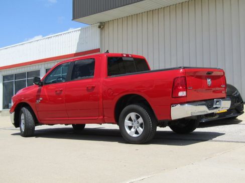 Used 2019 RAM 1500 Classic SLT w/ Luxury Group AWD/4WD image 10