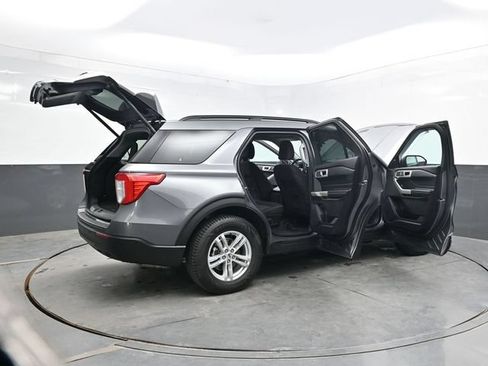 Used 2022 Ford Explorer XLT AWD/4WD image 51