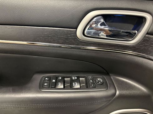 Used 2018 Jeep Grand Cherokee High Altitude AWD/4WD image 28