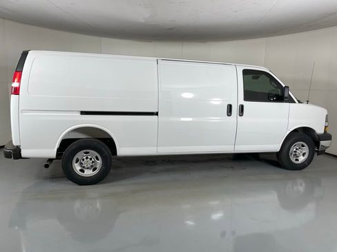 New 2025 Chevrolet Express 3500 Extended w/ Driver Convenience Package image 11