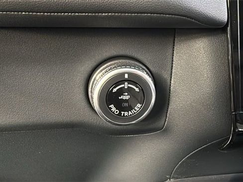 New 2026 Lincoln Navigator Reserve w/ Jet Appearance Package image 28