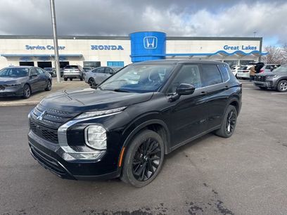 Used 2023 Mitsubishi Outlander SE