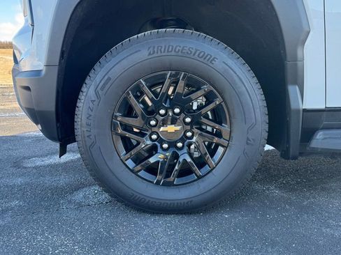 New 2025 Chevrolet Silverado EV LT AWD/4WD image 30