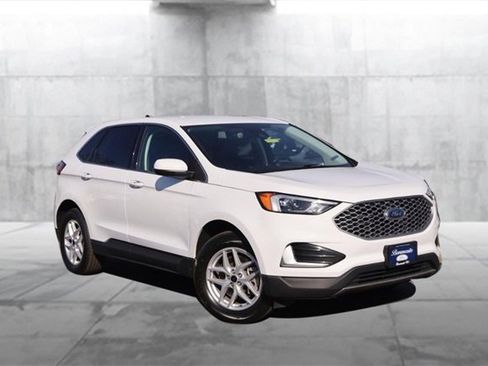 Certified 2024 Ford Edge SEL image 2