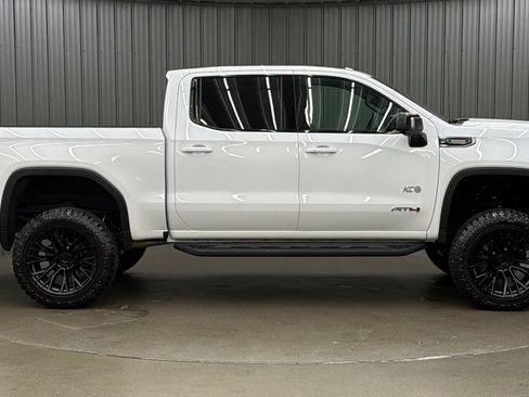 Used 2026 GMC Sierra 1500 AT4 w/ AT4 Premium Package AWD/4WD image 6