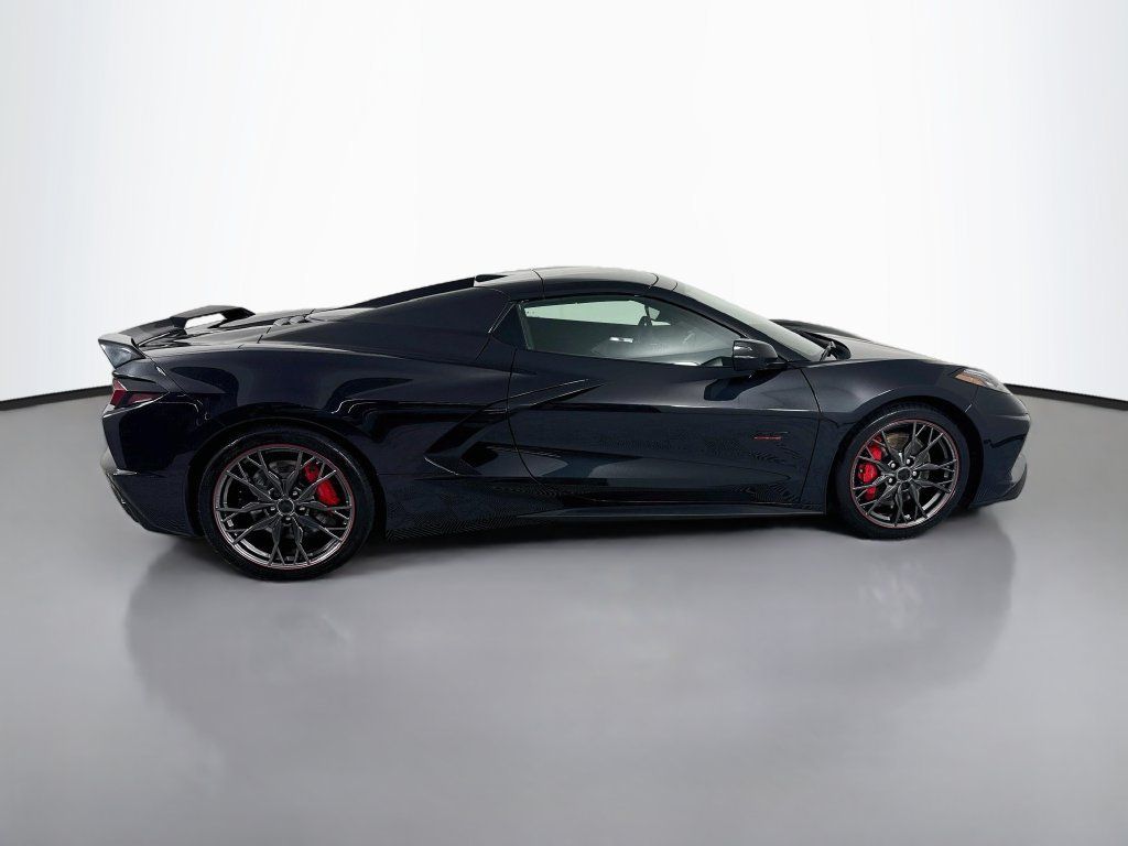 Used 2023 Chevrolet Corvette Stingray Premium Conv w/ Z51 Performance Package RWD image 8