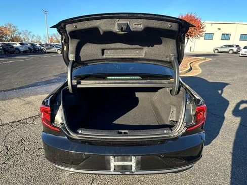 Used 2023 Volvo S90 B6 Plus image 15