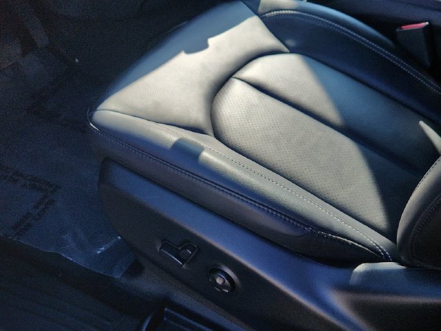 Used 2025 Chrysler Pacifica Select FWD image 21