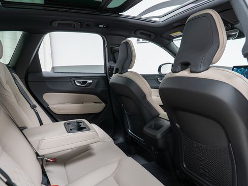 New 2026 Volvo XC60 B5 Plus w/ Climate Package image 23