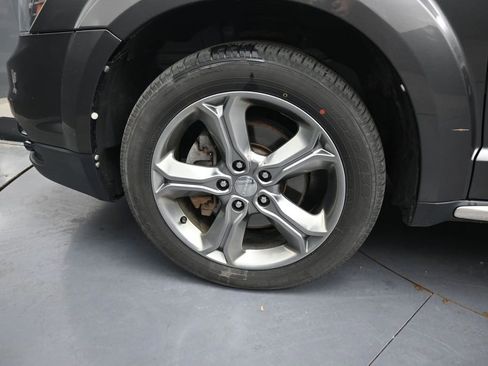 Used 2017 Dodge Journey Crossroad AWD/4WD image 11