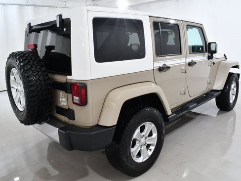 Used 2017 Jeep Wrangler Unlimited Sahara w/ Quick Order Package 24E Chief image 11