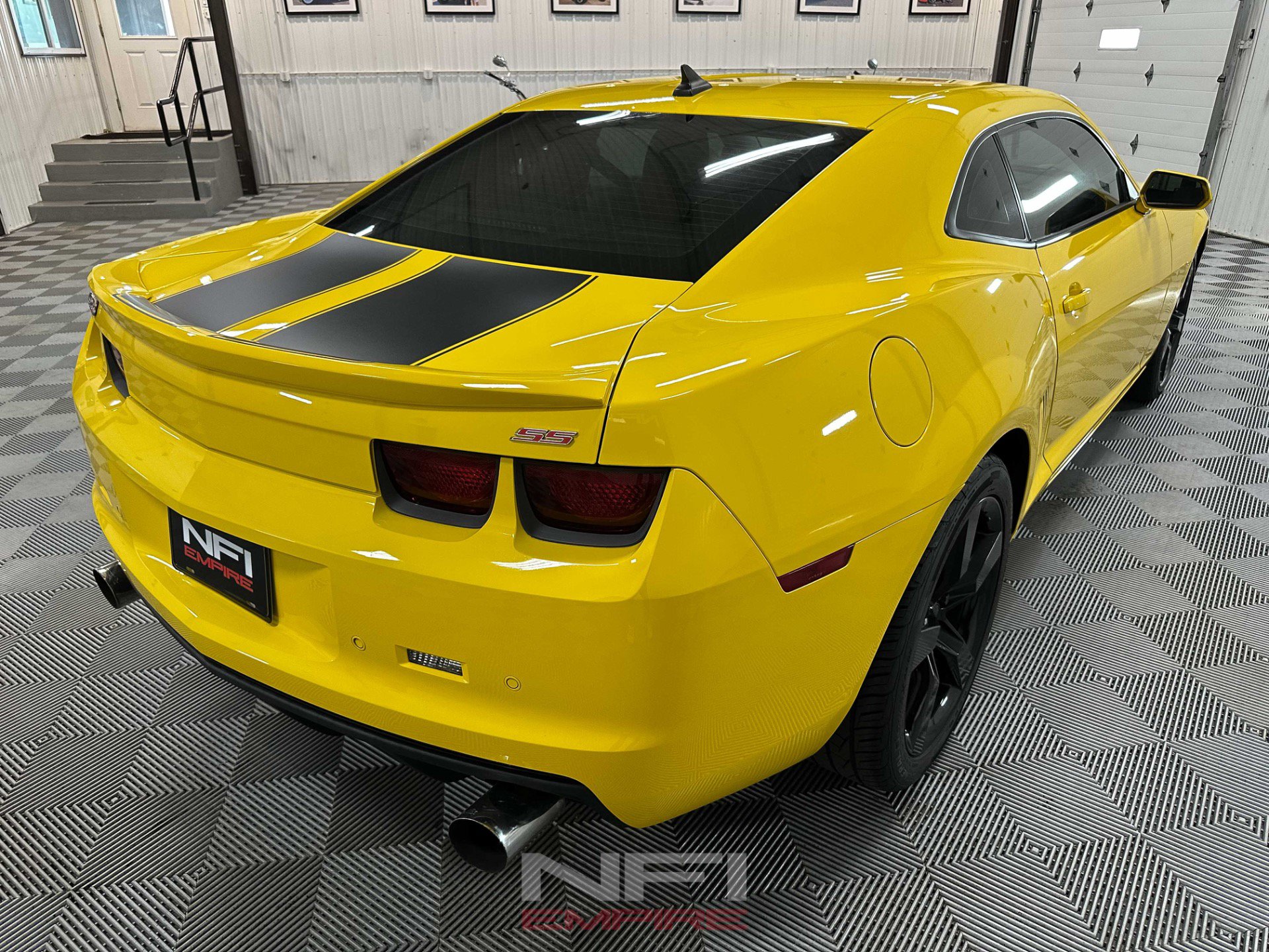 Used 2011 Chevrolet Camaro SS w/ RS Package RWD image 8