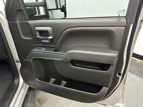 Used 2019 Chevrolet Silverado 2500 LT w/ LT Convenience Package AWD/4WD image 14