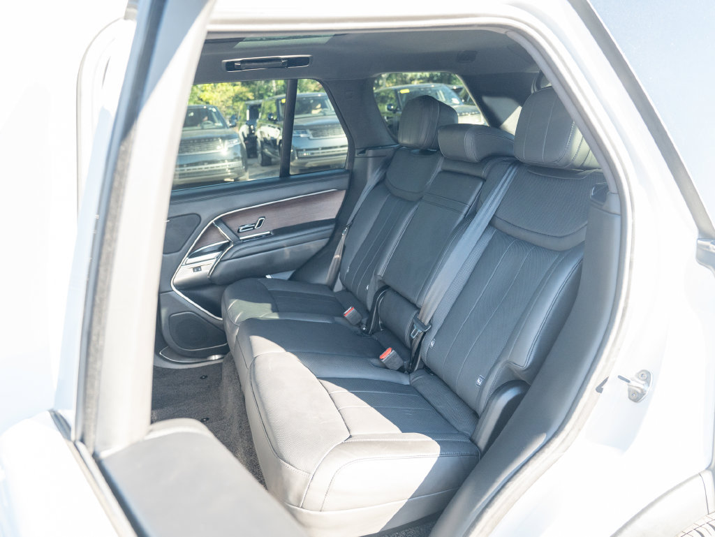 Used 2023 Land Rover Range Rover SE AWD/4WD image 36