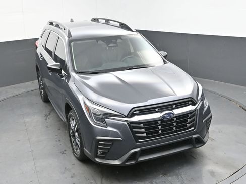 Used 2024 Subaru Ascent Limited image 32