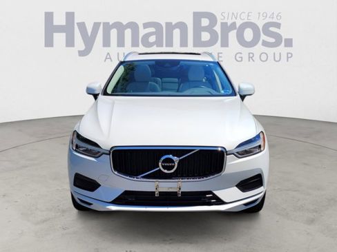 Used 2020 Volvo XC60 T5 Momentum w/ Protection Package Premier AWD/4WD image 8