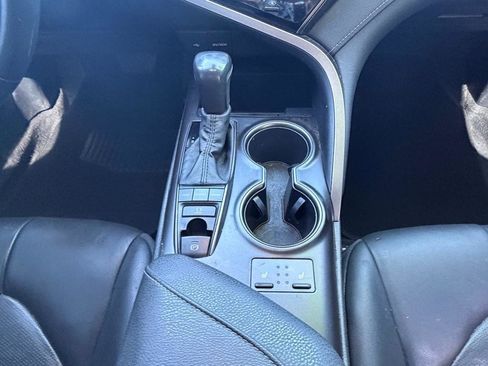 Used 2022 Toyota Camry XSE w/ Navigation Package image 16