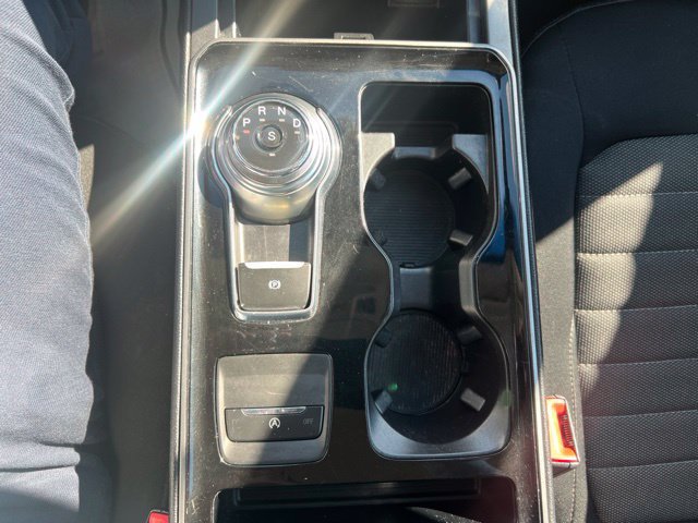 Used 2019 Ford Edge SE FWD image 19