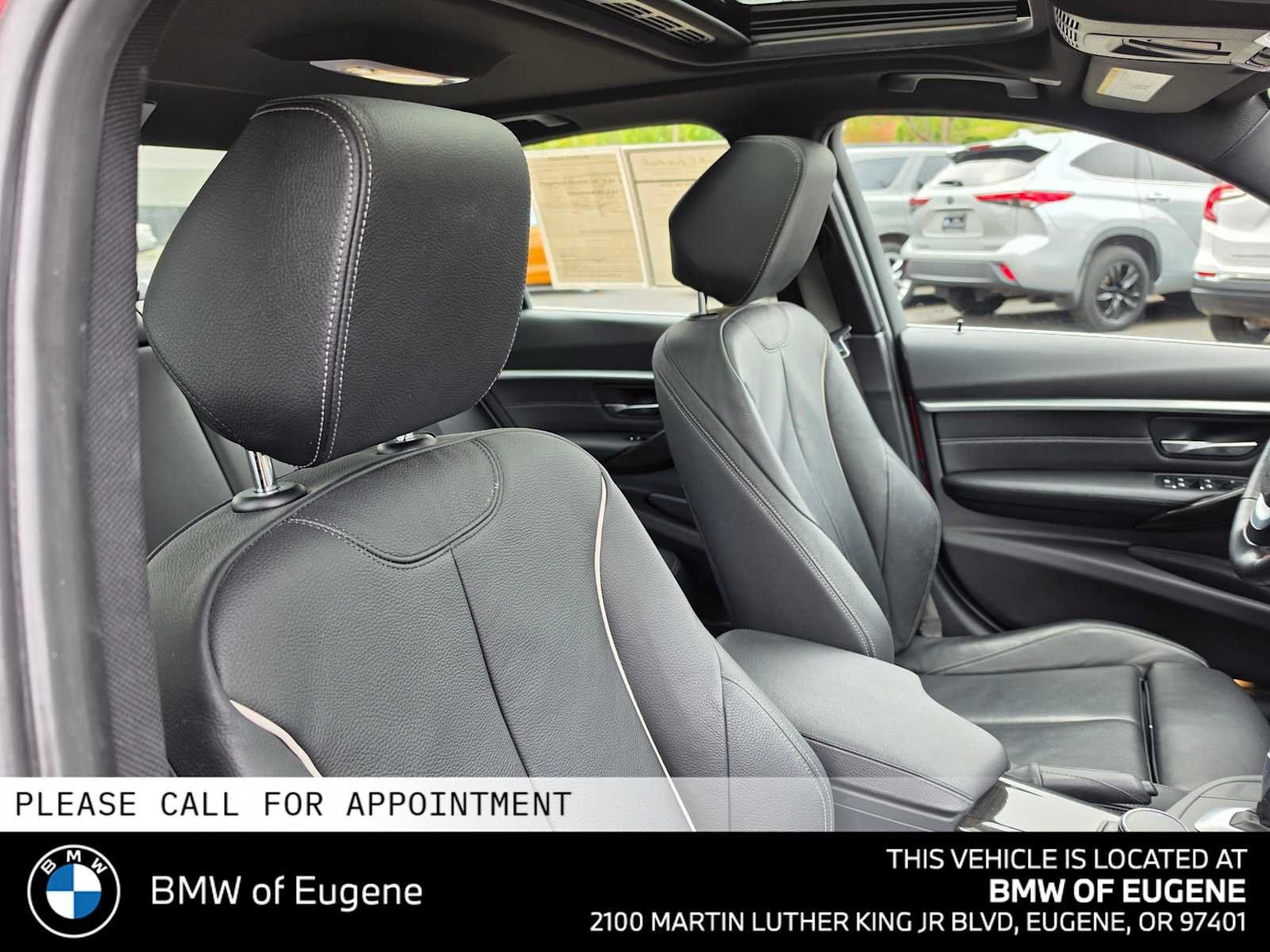 Used 2018 BMW 330i xDrive Sedan AWD/4WD image 14