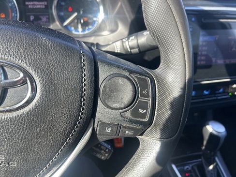 Used 2018 Toyota Corolla L image 24