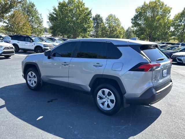 Used 2024 Toyota RAV4 LE FWD image 6