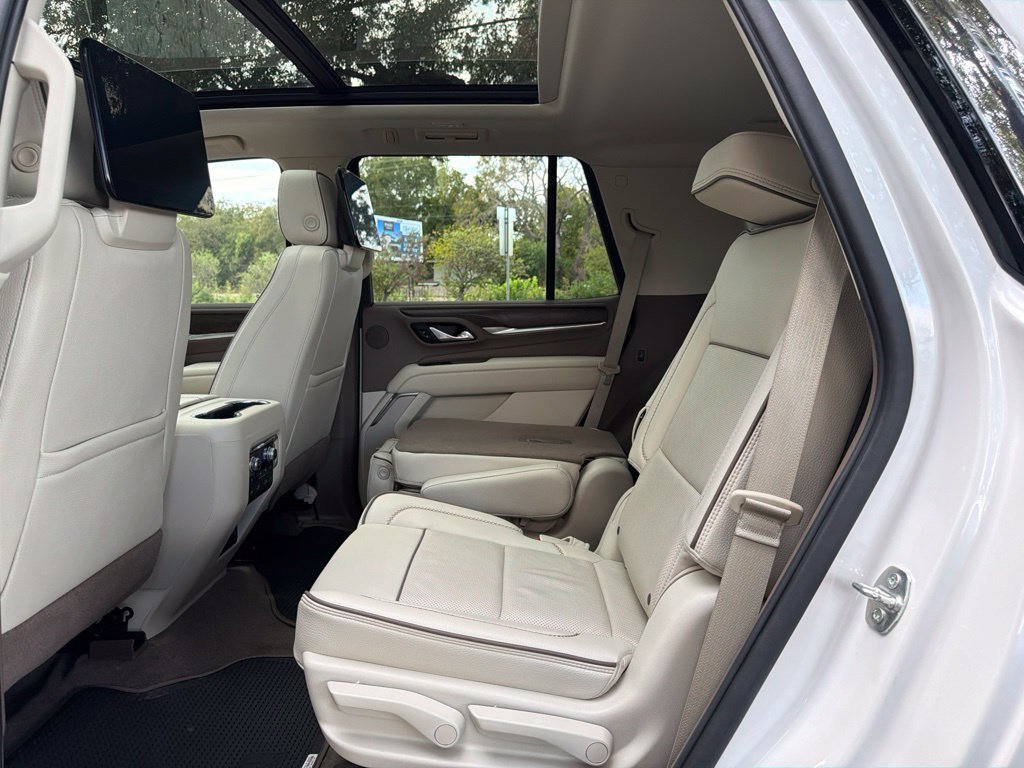 Used 2021 GMC Yukon Denali w/ Denali Premium Package AWD/4WD image 23