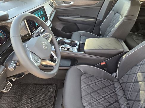 New 2026 Volkswagen Atlas SEL Premium R-Line image 11