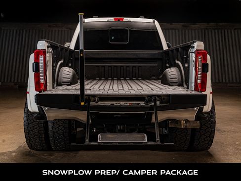 Used 2023 Ford F450 Lariat w/ Lariat Ultimate Package AWD/4WD image 9