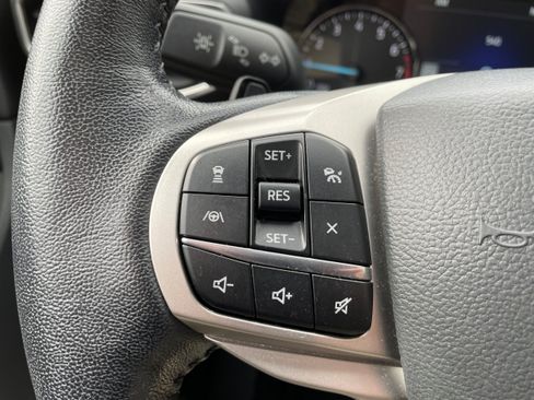 Used 2021 Ford Explorer Limited w/ Equipment Group 301A AWD/4WD image 20