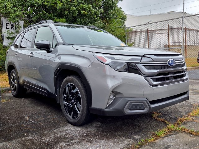 Used 2025 Subaru Forester Limited AWD/4WD image 3