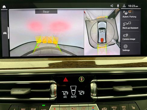 Used 2023 BMW X3 xDrive30i w/ Premium Package image 16