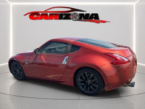 Used 2016 Nissan 370Z Coupe RWD image 9